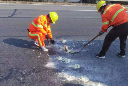 宜州公路下沉注浆加固